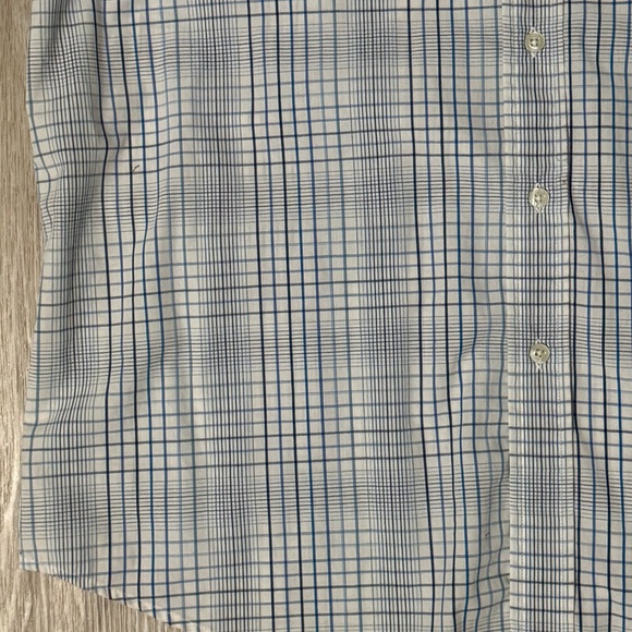 Dockers, vintage blue and white short sleeve button up. - Picture 4 of 4